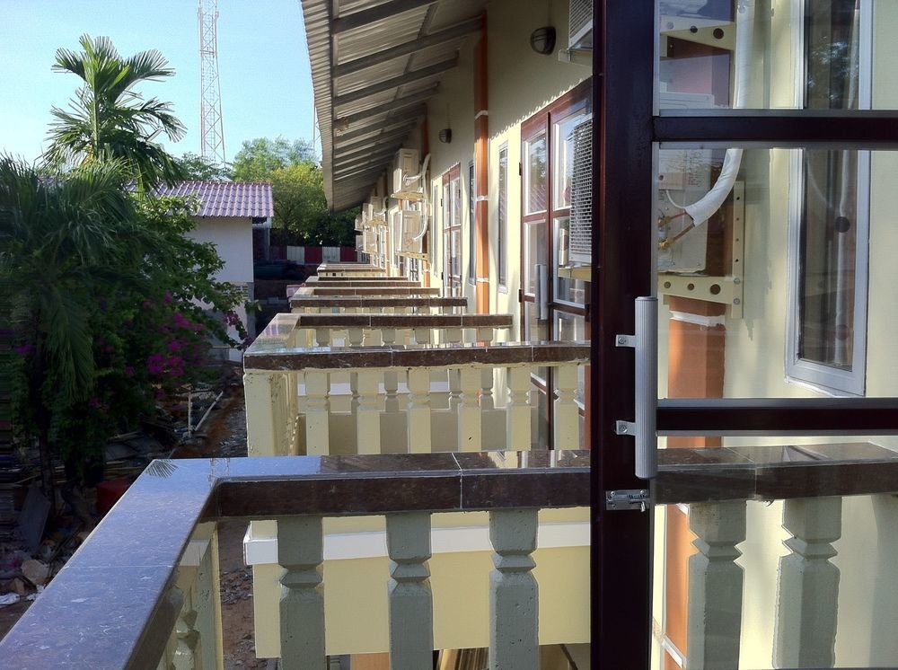 Sakal Guesthouse Restaurant & Bar Sihanoukville Exteriér fotografie