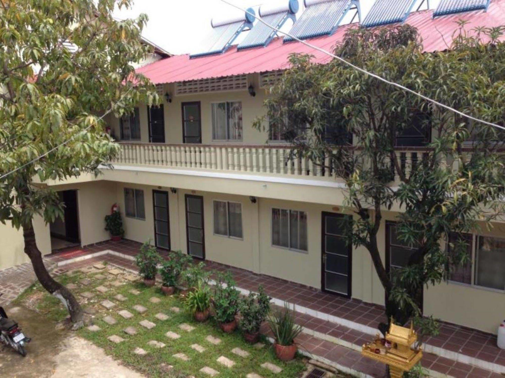 Sakal Guesthouse Restaurant & Bar Sihanoukville Exteriér fotografie